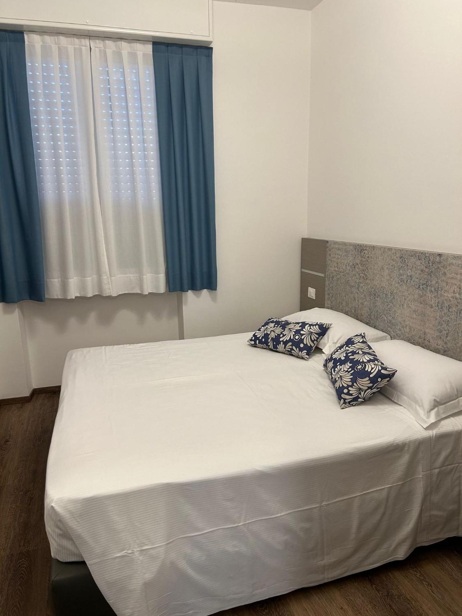 Real Park Hotel Cavi di Lavagna Cameră foto